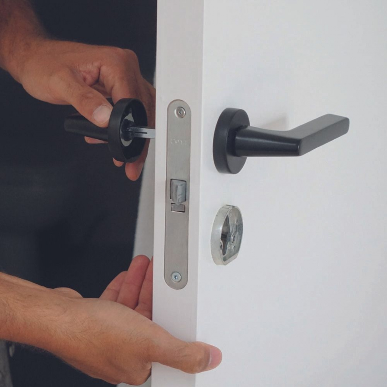 How to Install or Replace a Front Door Handleset