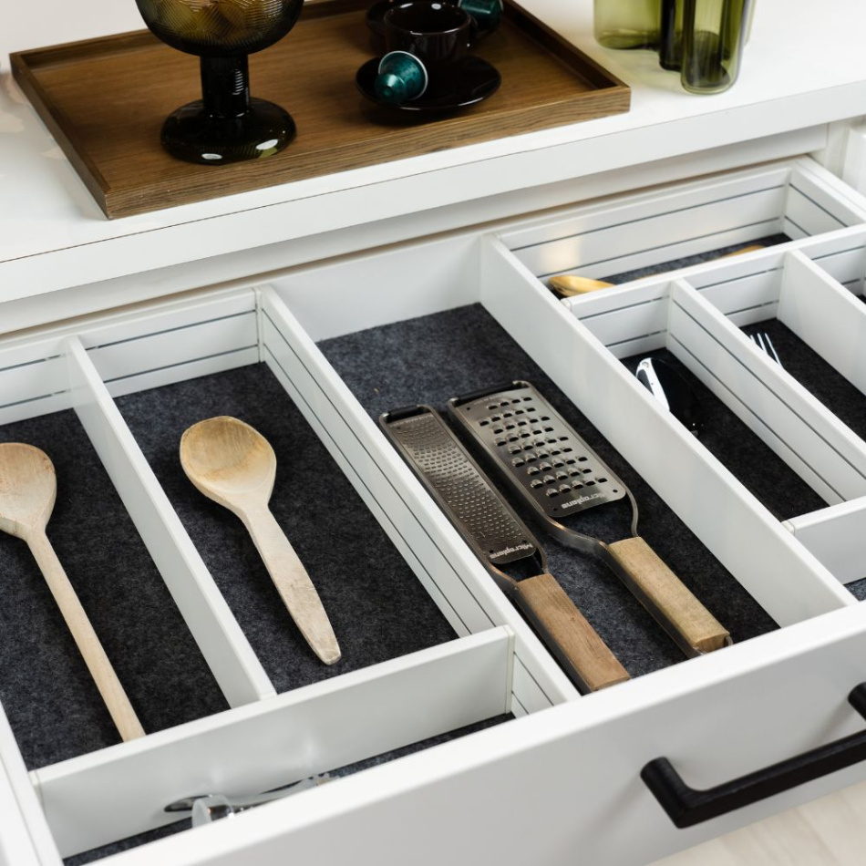 Smart Drawer Organisers for a Tidy Kitchen