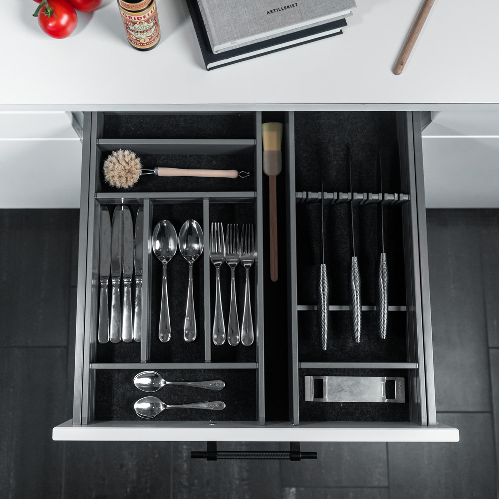 Drawer Interior & Cutlery Drawers