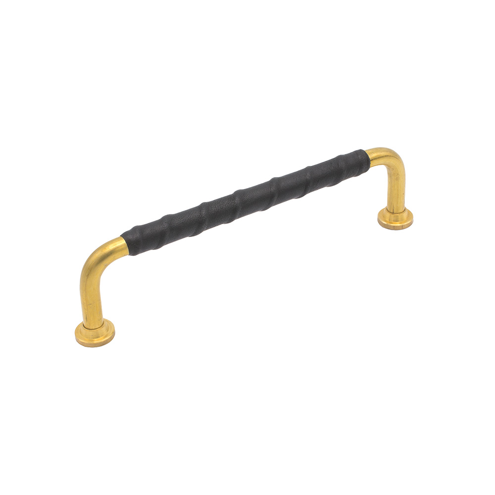 Handle 1353 - Untreated Brass/Black Leather in the group Kitchen Handles / Color/Material / Leather at Beslag Online (1353-massing-lader-svart)