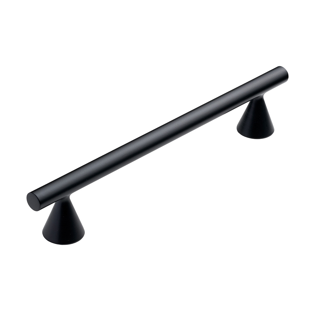 Handle Delta - 160mm - Matte Black in the group Cabinet Handles / Color/Material / Black at Beslag Online (370152-11)