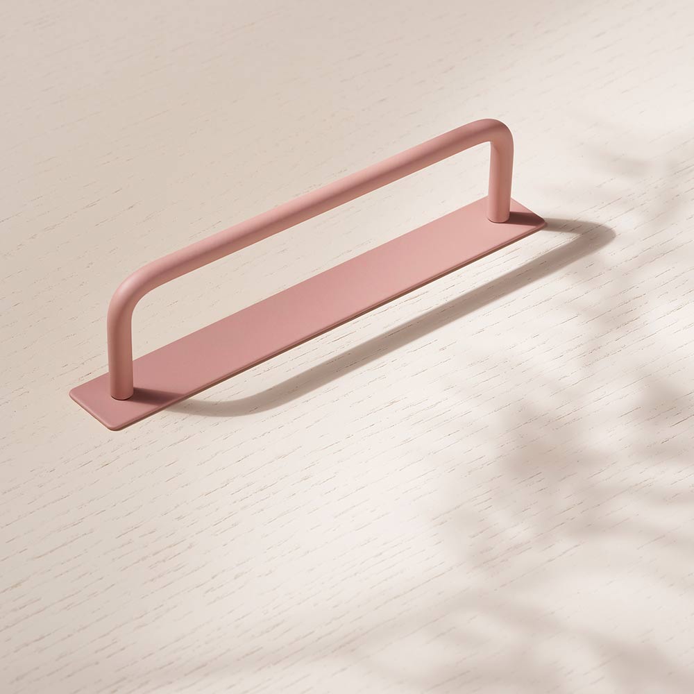 Toniton Thread Handle - Peach in the group Kitchen Handles / All Handles / Toniton x Beslag Design at Beslag Online (401042-11)