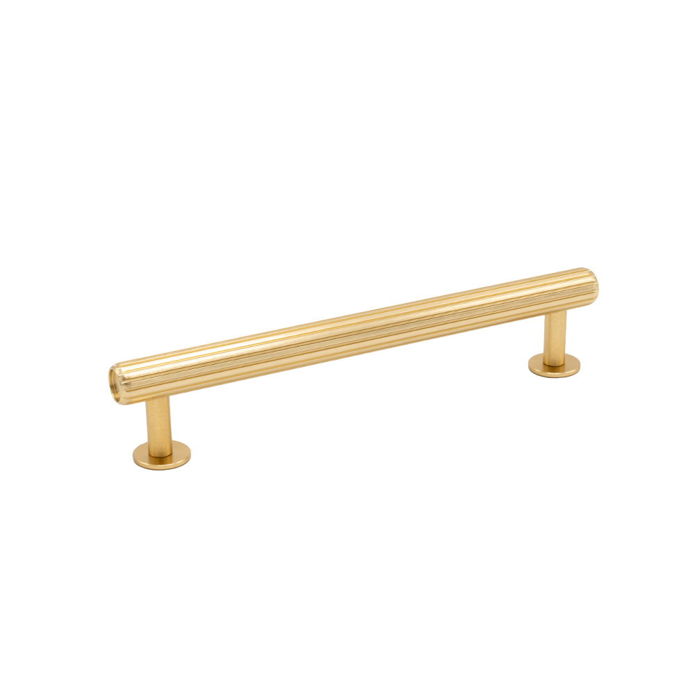 Handle Rille - Brushed Brass in the group Cabinet Handles / Color/Material / Brass at Beslag Online (htg-rille-massing)