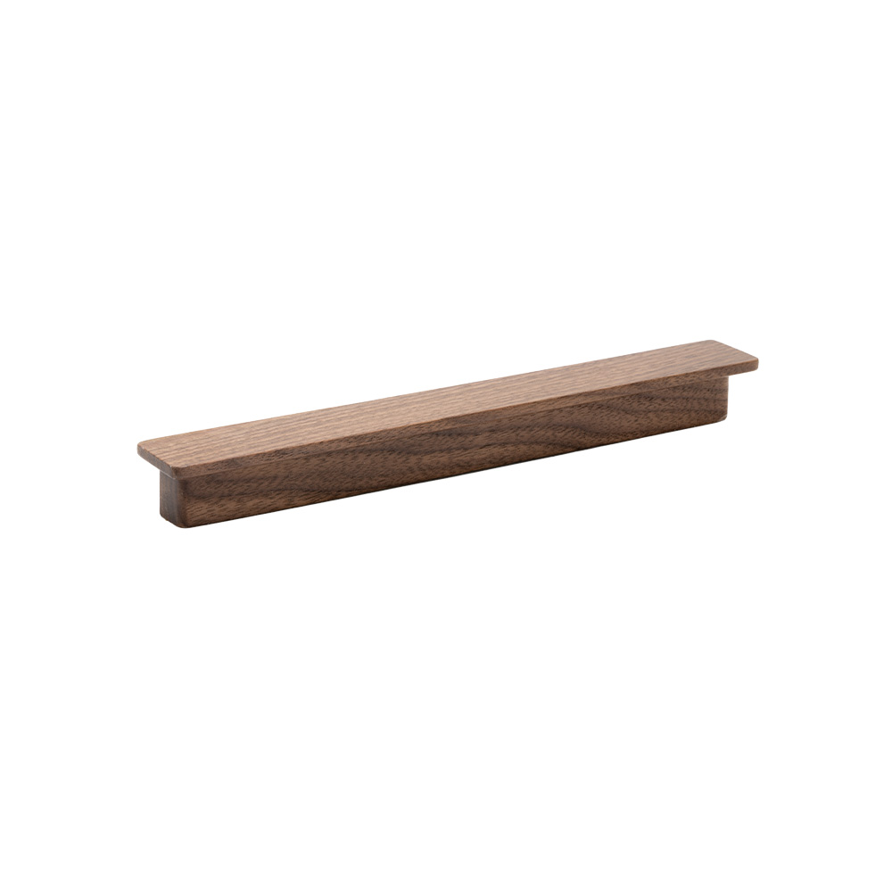 Handle Shelter - Walnut in the group Cabinet Handles / Color/Material / Wood at Beslag Online (htg-shelter-valnot)