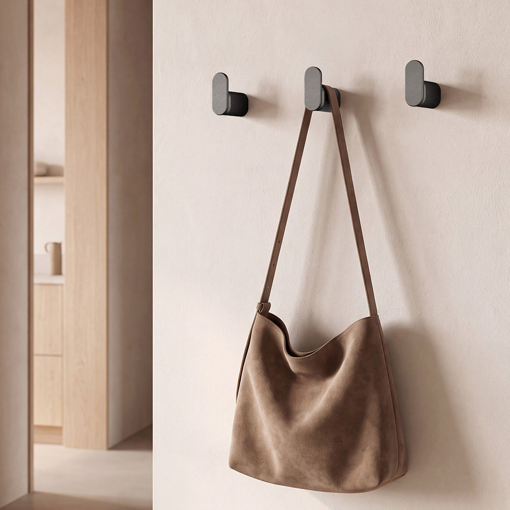 Hook Brooklyn 15x35mm - Brushed Titanium Black