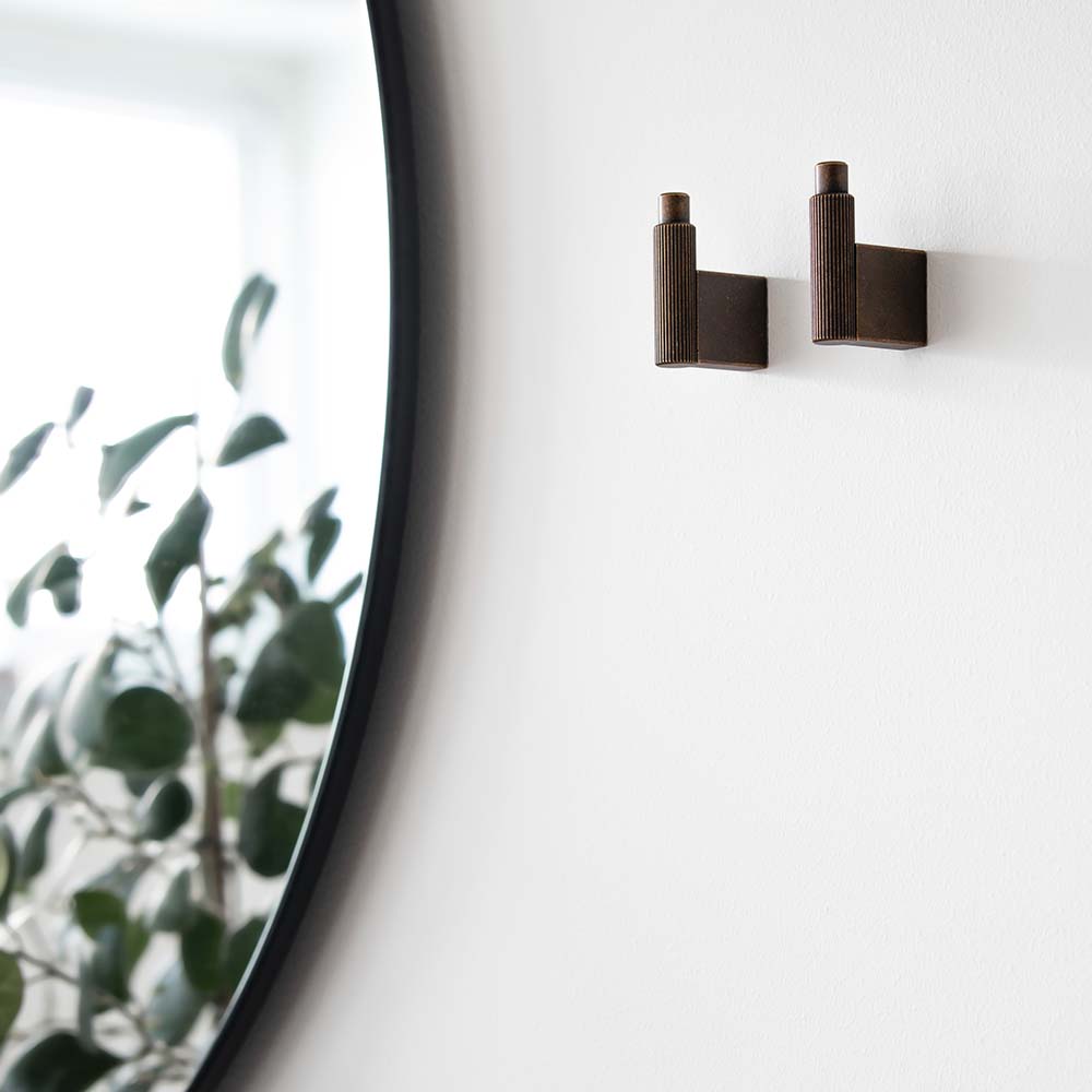 Hook Arpa - Antique Brass