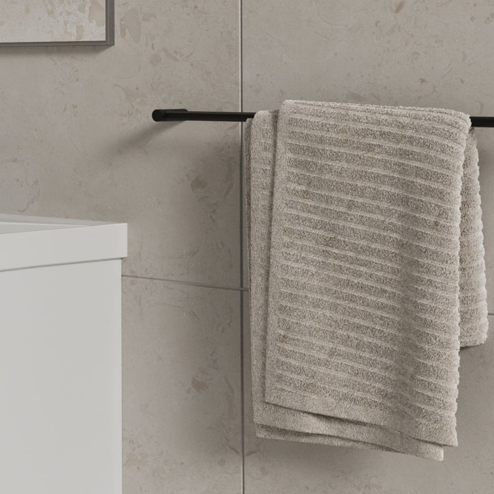 Towel Rail Stay - 600mm - Matte Black