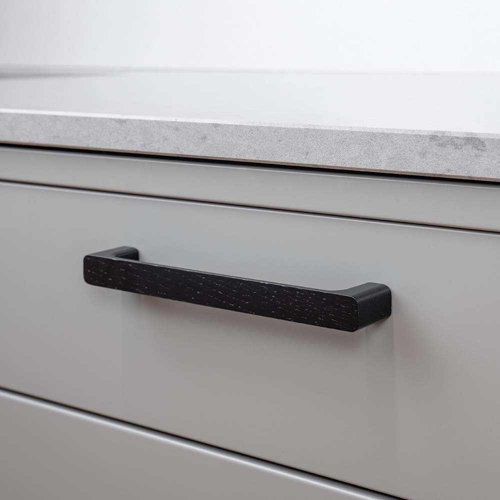 Kitchen Furniture Cupboard Drawer Cabinet Pull Handle Manta Oak