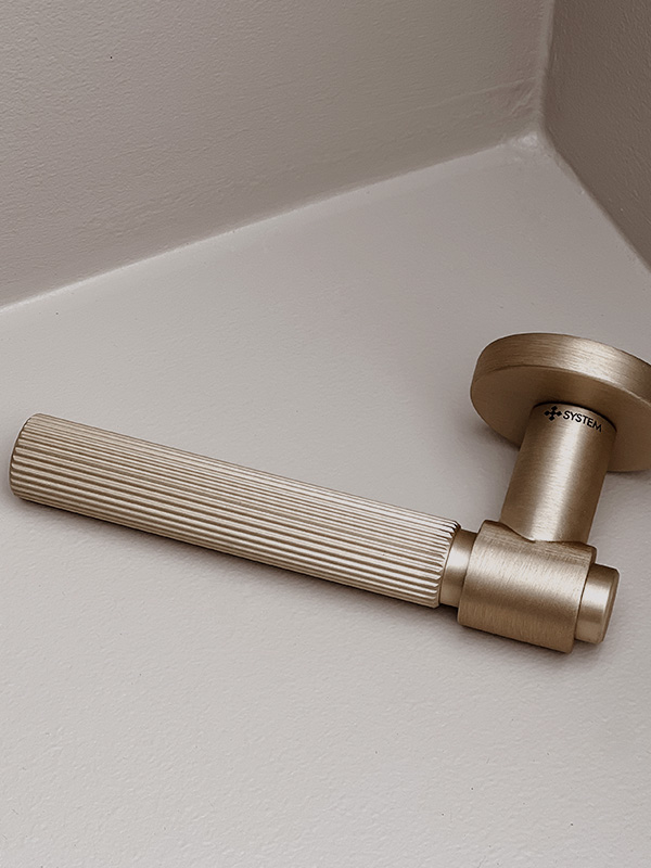 Door handles