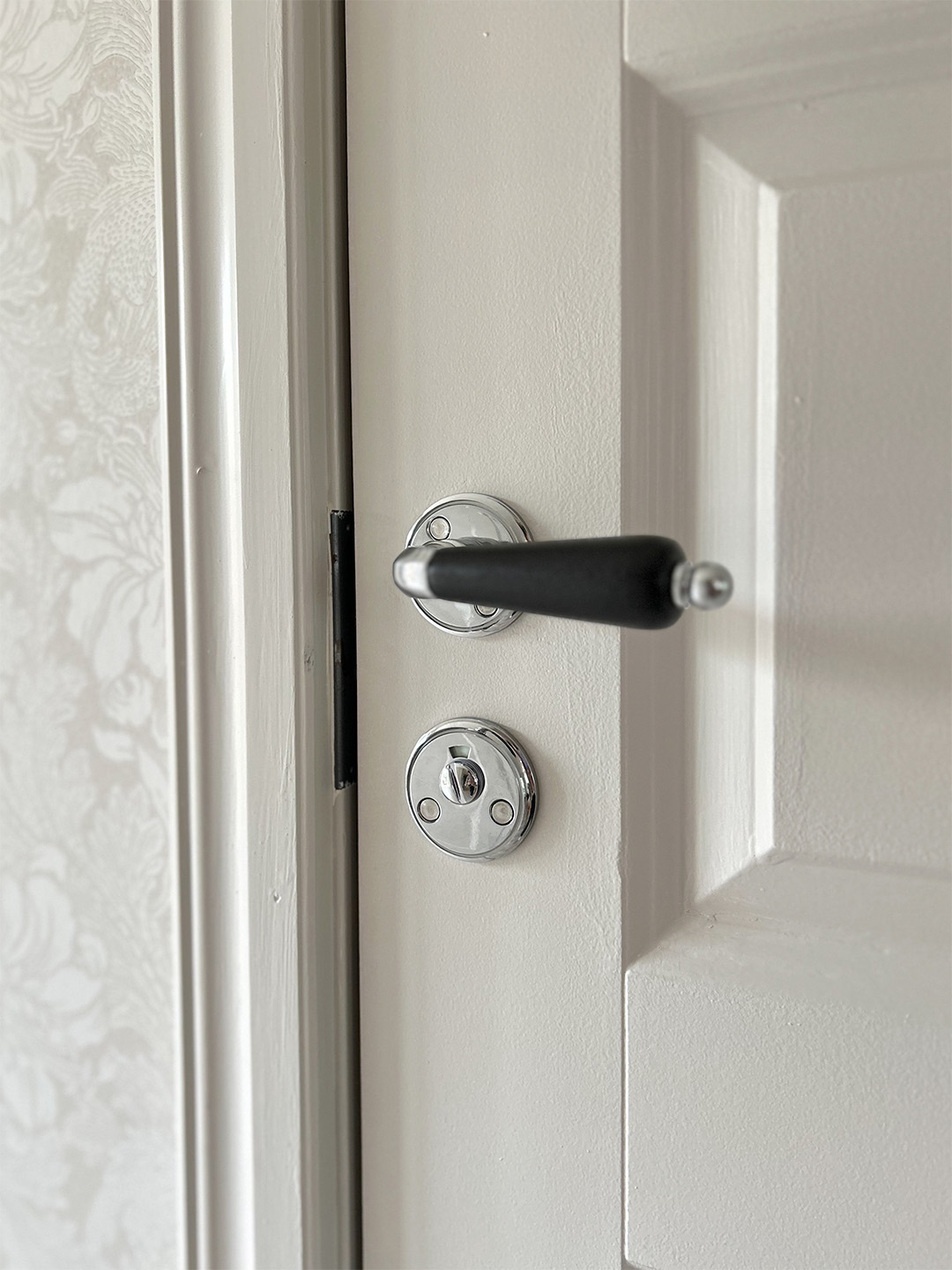 Door handles