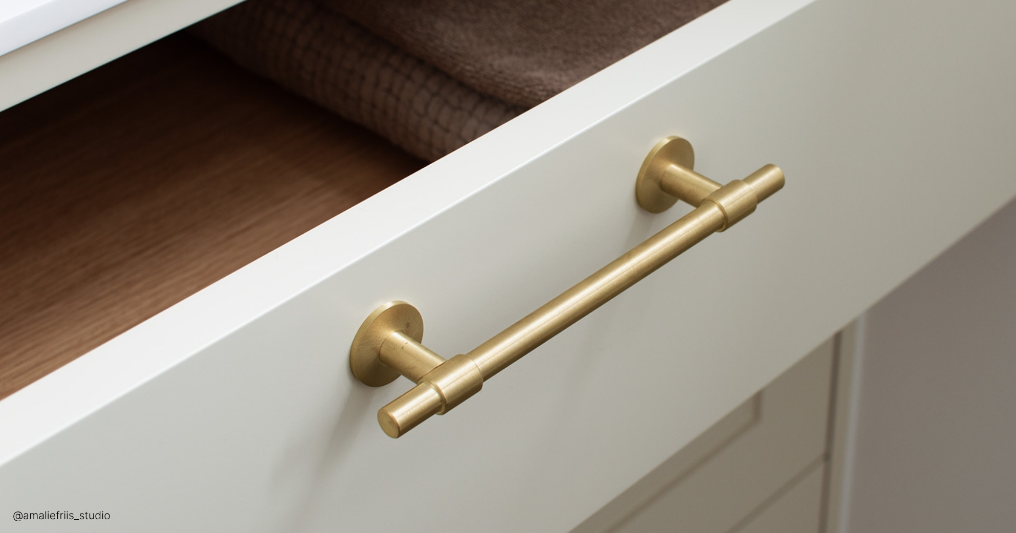 Cabinet handles