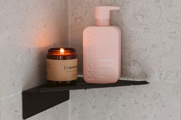 Bathroom shelves