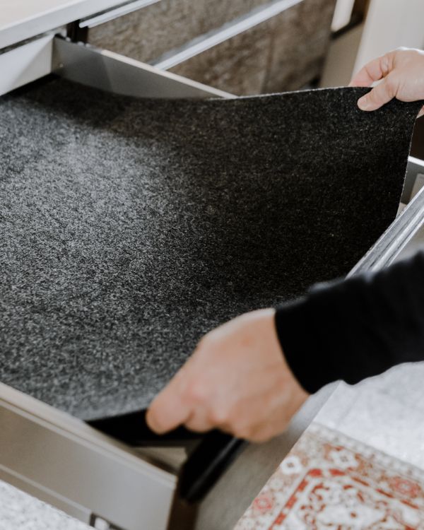 Drawer mat