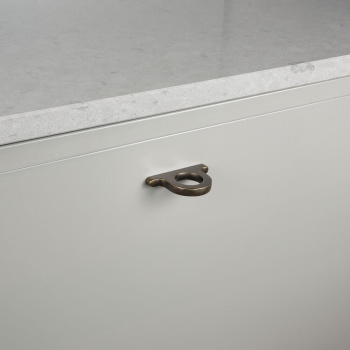 Handle Omega - 32mm - Antique Brass