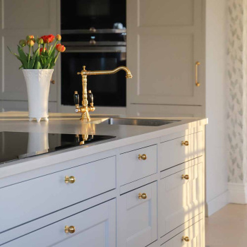 Cabinet Knob Solliden - Polished Untreated Brass