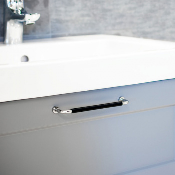 Handle Lounge - 160mm - Chrome/Black Leather