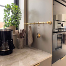 Kitchen Rail Aveny - 600mm - Complete - Polished Untreated Brass