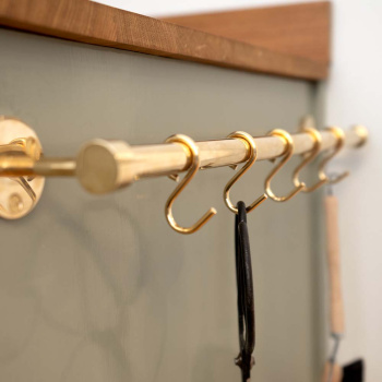 Hook Aveny - 5-p - Polished Untreated Brass
