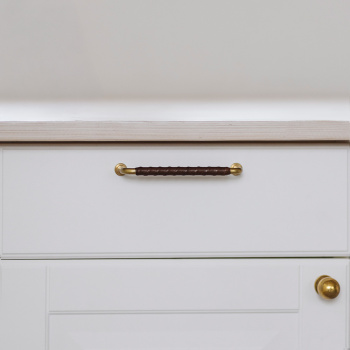 Handle 1353 - Untreated Brass/Brown Leather